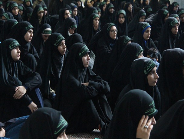 همایش بانوان زینبی در بندرعباس برگزارشد+ تصاویر