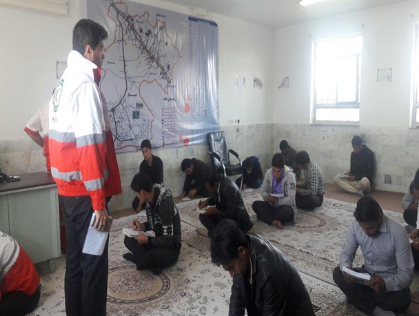 برگزاری آزمون پایان دوره عمومی نجات در رشتخوار