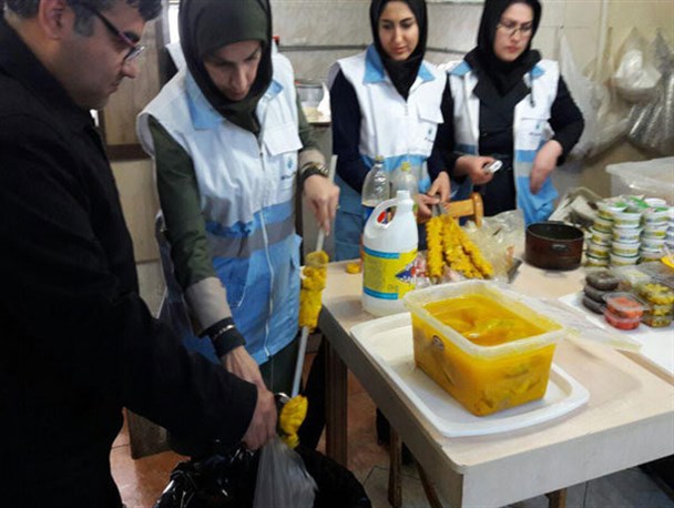 نظارت 180 تیم بهداشت بر اسکان و ارائه مواد غذایی به زائران