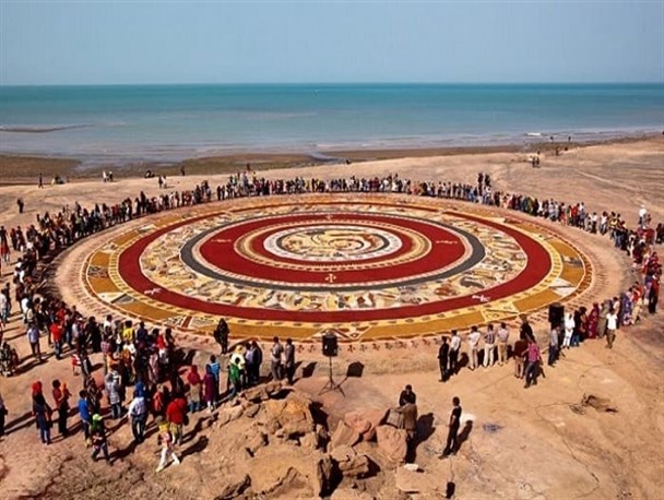 گردشگران فقر فرهنگی هدیه ندهند!