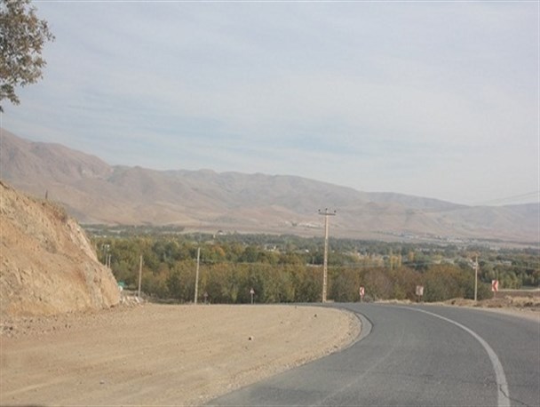 عملیات تعریض گردنــــــــه برزول نهاوند رهسپار خواب زمستانی می شود+تصویر
