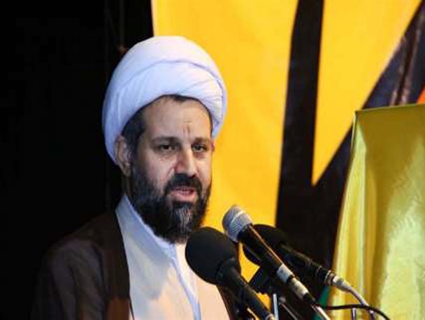 بسیج پرچمدار مقابله با نفوذ دشمن است
