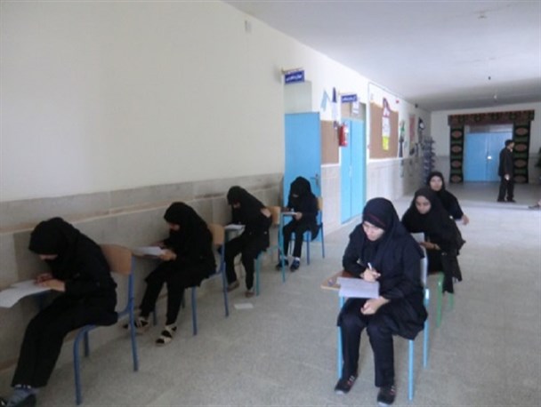 برگزاری آزمون کیفیت بخشی درمدارس متوسطه شهرستان میرجاوه