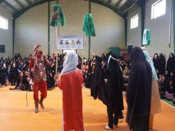 شبیه‌سازی خطبه‌خوانی حضرت زینب(س) در پارس‌آباد +عکس