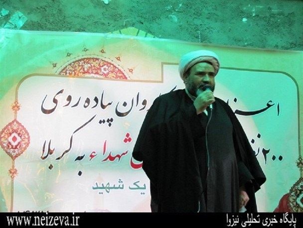 پیاده روی اربعین همراه با ذکر و توجه به زیارت باشد / امام زمان(عج) یکی از زائرین پیاده روی اربعین