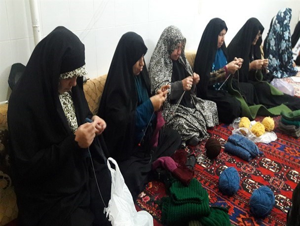 بافتن کلاه به عشق مدافعان حرم