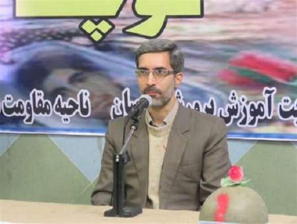 شهید فهمیده الگوی شایسته برای نسل جوان و دانش آموزان است