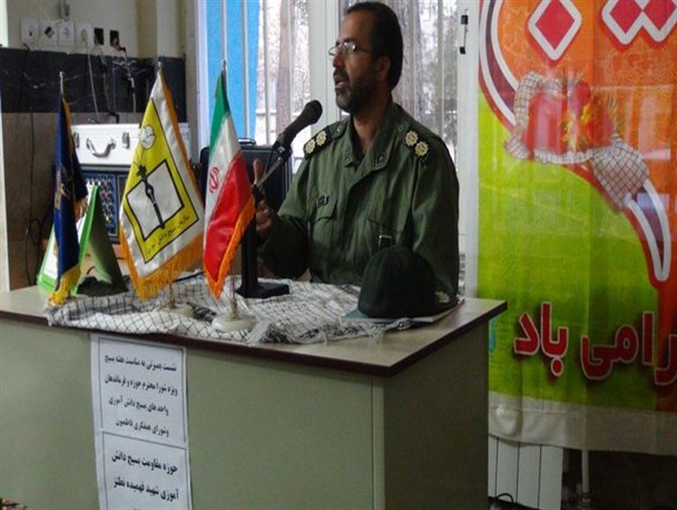 برخی به خاطر مواضع غیر اصولی از جمع خانواده بزرگ انقلاب طرد می شوند