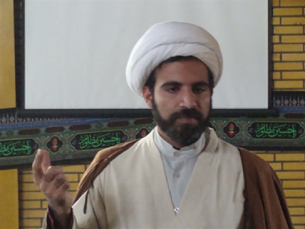 بسیج تابلو و عَلَم مردمی بودن نظام است