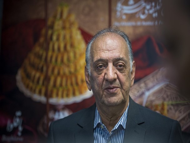 کیفیت؛ برند «حاج خلیفه» را صد ساله کرد/شروع «حاج خلیفه» از بازار حاجی قنبر تا در ادامه در فروشگاه های اروپا وآمریکا