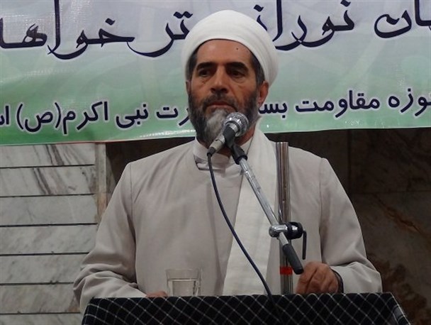 پشتیبانی از ولایت فقیه رمز تداوم عزت انقلاب اسلامی است