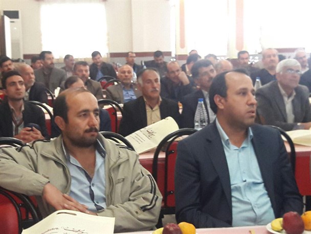 آشنایی سیب زمینی کاران شهرستان بهار با طریقه مصرف کودهای نوین و جلوگیری از آلودگی های زیست محیطی