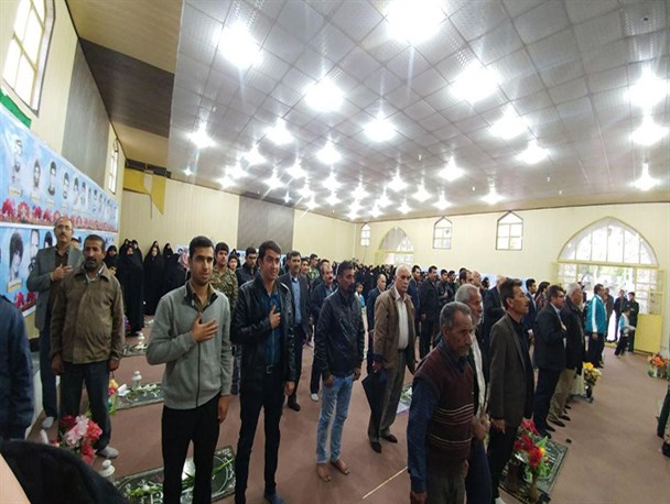 یادواره شهدا شهرستان زرین دشت برگزار شد+تصاویر