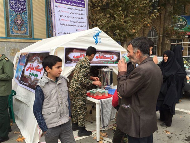 برگزاری جشن پیروزی جبهه مقاومت بر جبهه تکفیری داعش در تویسرکان+تصاویر