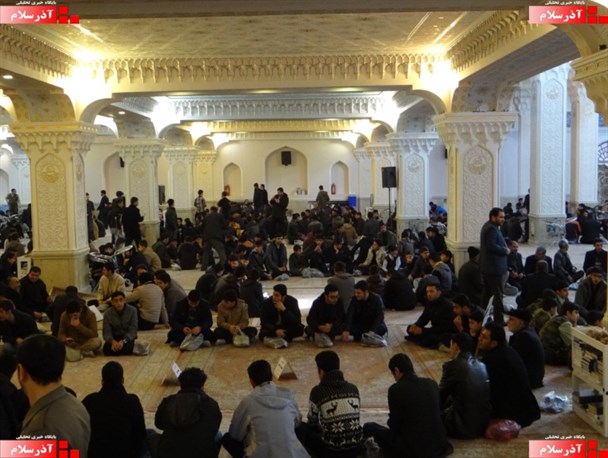 تشکیل نمادین حلقه های تربیتی بسیج در نماز جمعه اردبیل+عکس