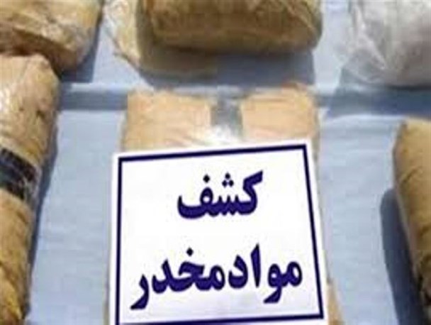 کشف ۳ کیلوگرم تریاک و ۴۰ میلیون ریال کالای قاچاق از یک دستگاه اتوبوس در بروجن