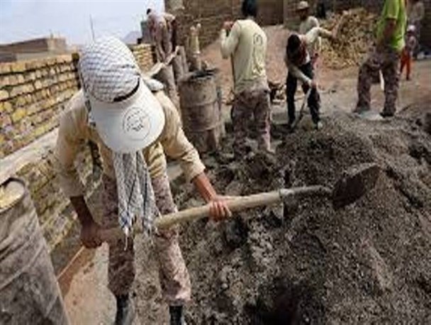 خدمت‌رسانی 40 گروه جهادی بسیج یزد به مردم /بسیجیان یزدی برای 50 مددجوی بهزیستی استان یزد خانه می‌سازند