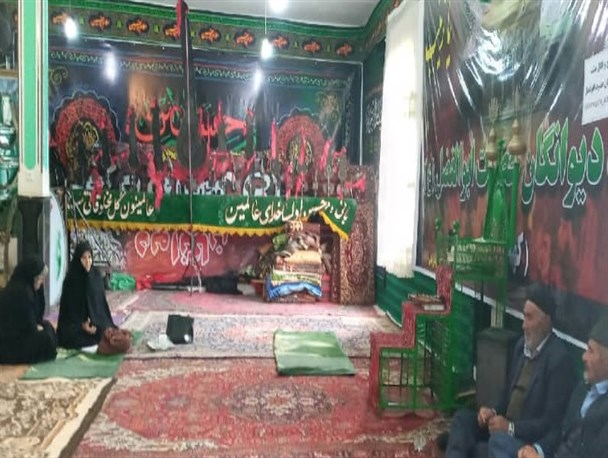 بانوان جهادی که به کمک سیل‌زده‌ها شتافتند/ دیدار با خانواده شهدا، عامل راه‌اندازی گروه جهادی