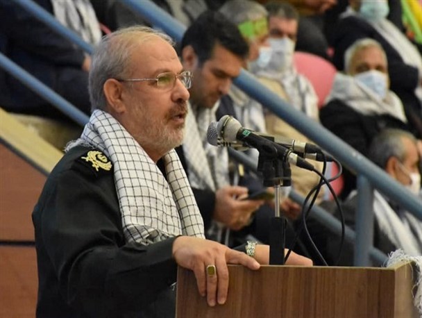 بسیجیان،نقش آفرینان اصلی گام دوم انقلاب هستند/ مبارزه با تحریف کنندگان وقایع انقلاب، رسالت امروز بسیج است