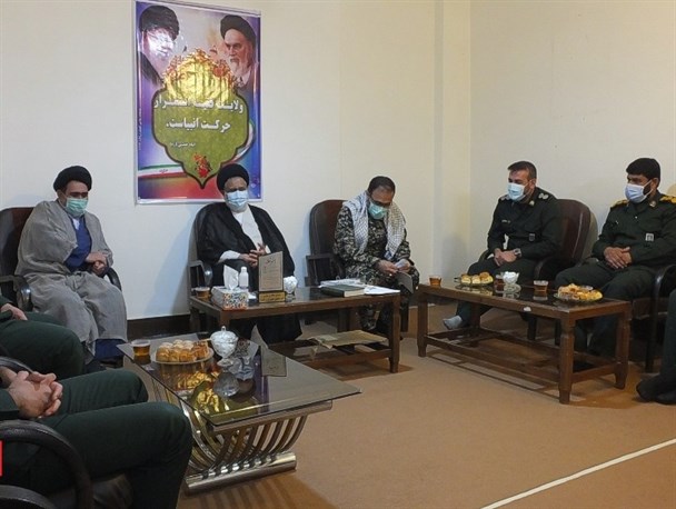 جهان‌خواران در مقابل تفکر بسیجی به زانو درآمده‌اند