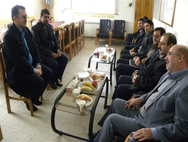 شهرستان خدابنده رتبه دوم استان زنجان در میزان باسوادی را دارد