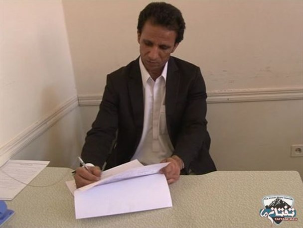 ششمین کاندیدای شهرستان خاش پای میز ثبت نام مجلس نشست/ روز خلوت فرمانداری خاش با ثبت نام یک داوطلب در انتخابات مجلس