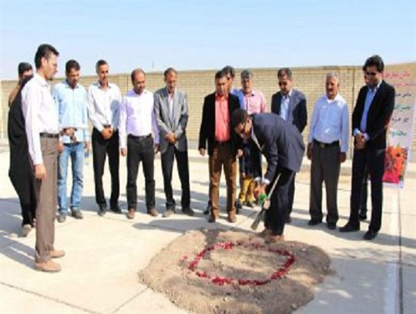 کلنگ زنی نمازخانه یک آموزشگاه در بندر پل با اعتباری بالغ بر ۱۰۰ میلیون تومان