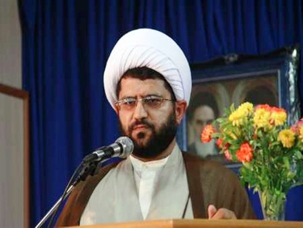 فتنه ۸۸ نقش رهبری و مردم را به نمایش گذاشت / ۹ دی روز میثاق امت با ولایت است