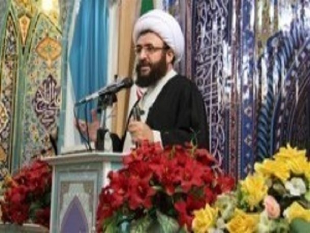 مذاکره با دشمنی که با اصل نظام مشکل دارد بی معناست/حماسه 9دی نتیجه بصیرت و آگاهی مردم بود
