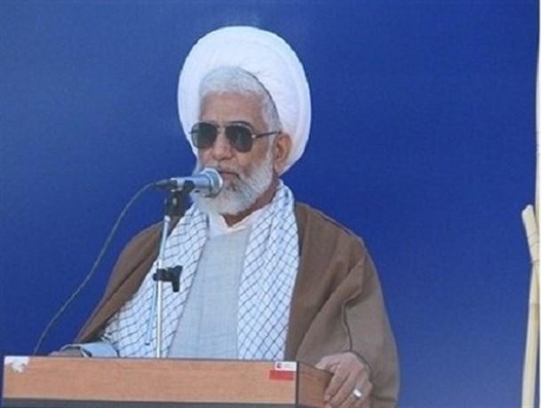 پول پرستی و دنیا طلبی دو عامل فتنه ۸۸/ منشور حقوق شهروندی یک مانور انتخاباتی است
