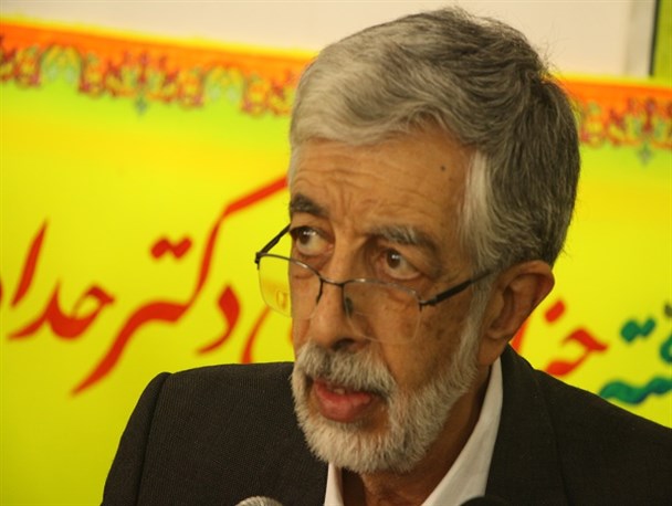 خدمت دراز مدت در مناطق محروم، خدمت آموزشی است/ از خطه جنوب سیستان و بلوچستان می توان بهترین دانشمندان و متخصصان را تربیت کرد