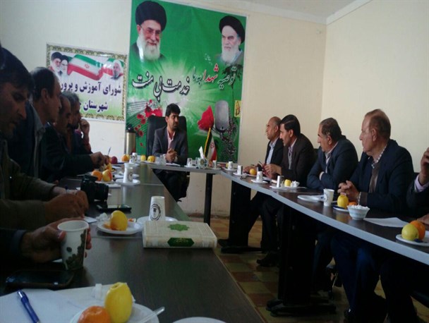 تحصیل۱۹دانش آموز کهگیلویه و بویراحمدی در یک کانکس/ساختمان های برخی مدارس چرام با سه لیشتر به هوا می روند!