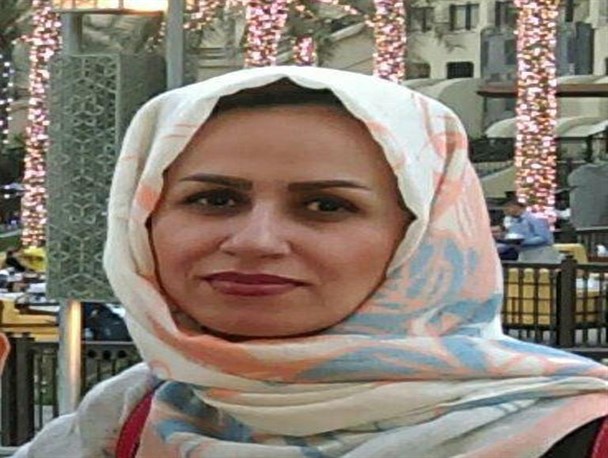 آثارم طرحی ابداعی و ترکیبی از خوشنویسی و تذهیب هستند