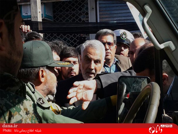 عکس خبری/سردار سلیمانی در مراسم تشییع سردار الله دادی