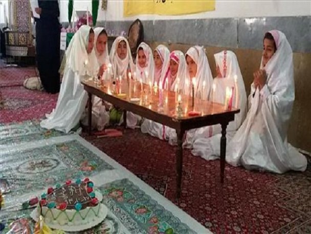 برگزاری آیین جشن تکلیف دختران دانش‌آموز در دیشموک+تصاویر