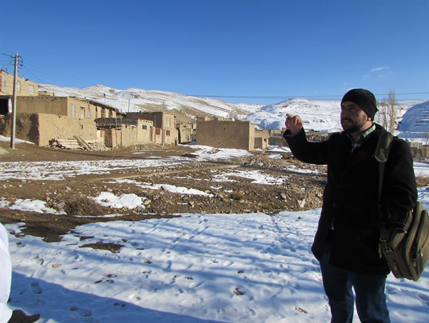 هفته ای یک تانکر کفاف آب مصرفی اهالی روستای آق چشمه را نمی کند