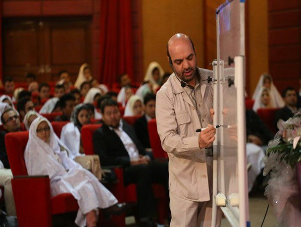 اقتدار مرد و لطافت زن دو اصل مهم در زندگی مشترک است/سال های نخستین ازدواج بهترین زمان فرزند آوری است
