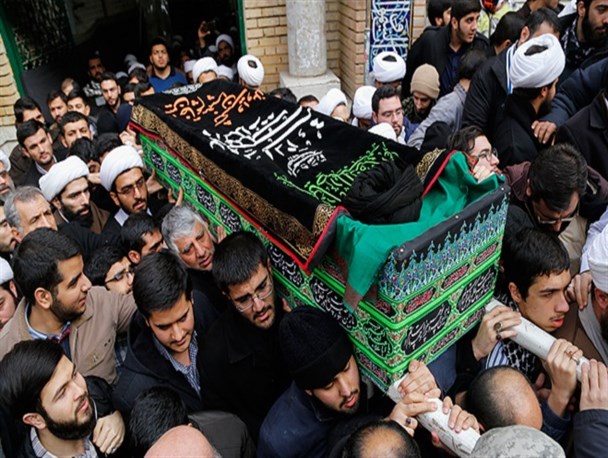 مراسم خاکسپاری آیت‌الله خسروشاهی در حرم حضرت عبدالعظیم برگزار شد