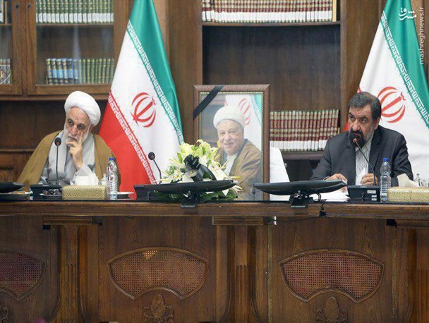 گمانه زنی کارگزاران سیاسی در فضای مجازی قابل تایید نیست/حرف اول و آخر در انتخاب جایگزین آیت الله هاشمی را رهبر انقلاب می زنند