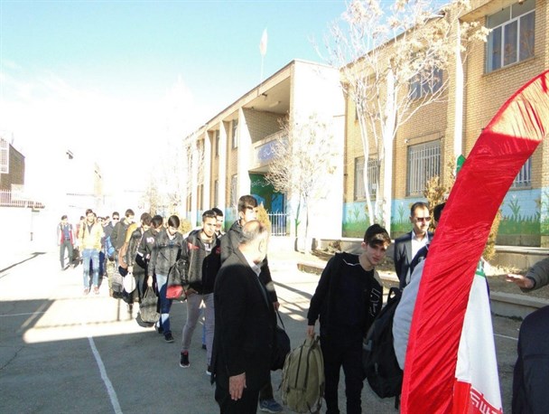 ۴دستگاه اتوبوس راهی مناطق عملیاتی جنوب شدند