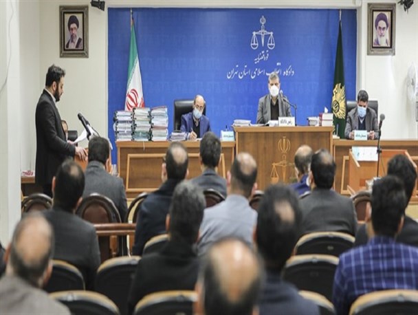 دومین جلسه دادگاه رسیدگی به پرونده شرکت کروز برگزار شد/ رشوه متهم به 198 کارمند گمرک