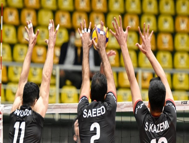 لیگ برتر والیبال| آذرباتری فاتح شهرآورد ارومیه/ نخستین سهمیه پلی‌آف به سپاهان رسید