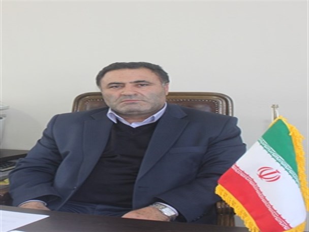 تلاش تیم راهداری برای بازگشایی راه های ارتباطی