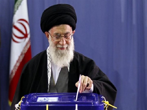 رهبر انقلاب:شناخت کاملِ یکایک نامزدها، واقعاً دشوار است/به آدمهای مؤمن و انقلابی اعتماد میکنم و به [فهرست‌] آنها رأی میدهم