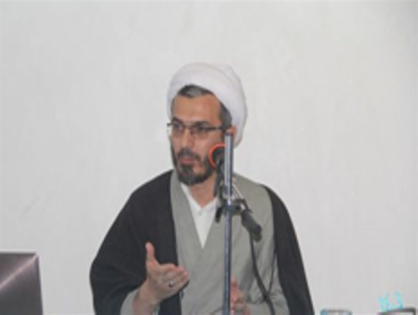 دشمن با تحریف اسلام و ایجاد شبهات دینی مسلمانان را به جان هم انداخته است/ لزوم جاری شدن تفکر قیام کربلا در جهان اسلام