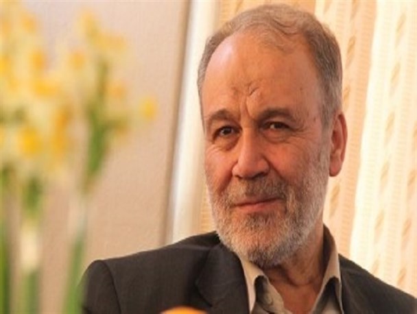 آیت الله جنتی، یزدی و مصباح مصداق اصولگرایی هستند/ جوامع سیاسی اصفهان به سلیقه های شخصی خود می پردازند
