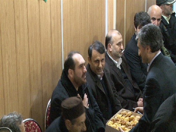 بازدید فرماندار تالش از ستادهای تبلیغاتی کاندیدهای انتخابات مجلس خبرگان و شورای اسلامی