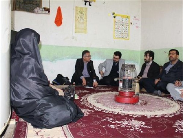 بانوی موفق سرپرست خانواده برازجانی تجلیل شد