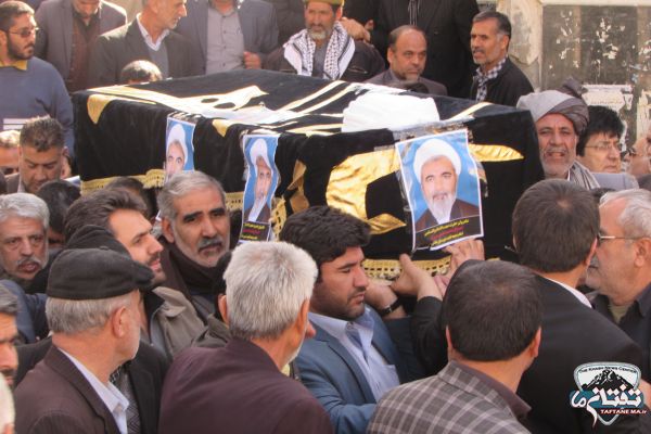 تشیع پیکر امام جمعه فقید شهرستان خاش در زاهدان