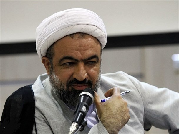 ارزش انقلابی بودن به انقلابی ماندن است/ وقتی اشرافی گری حاکم شود، مردم نامحرم می شوند